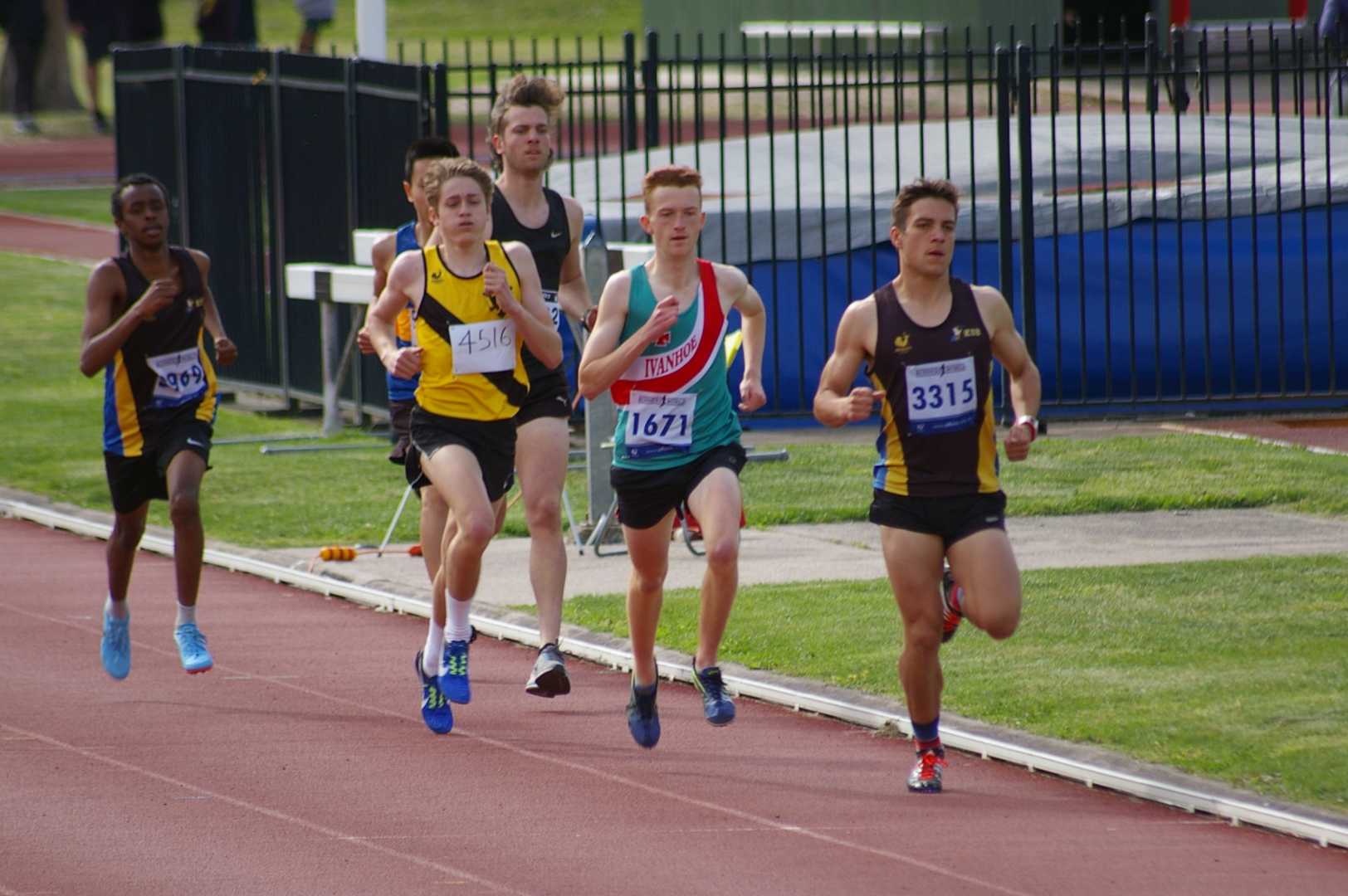 Thomas (800m)